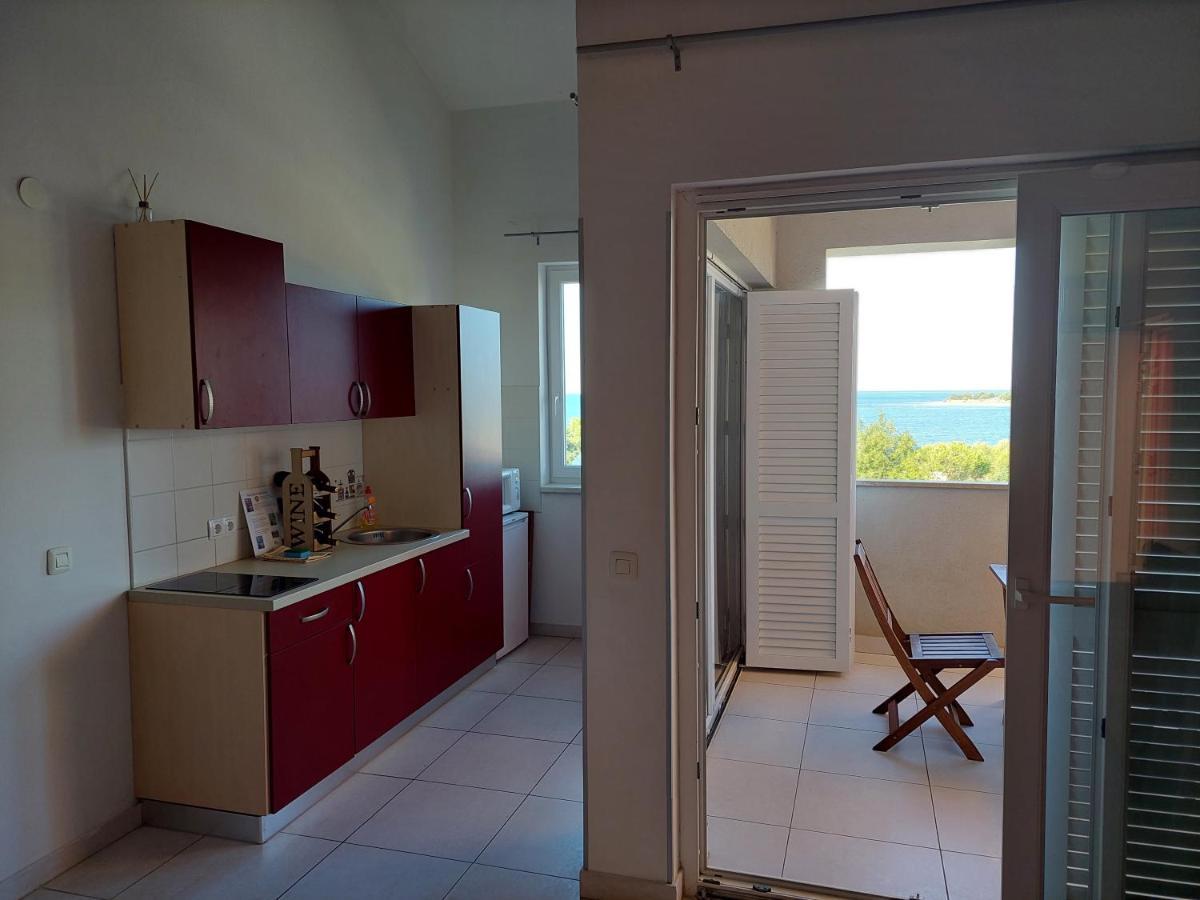 Apartments Henc Novigrad Istria Exteriör bild